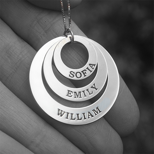 Engravable Classic Discs Necklace in Silver